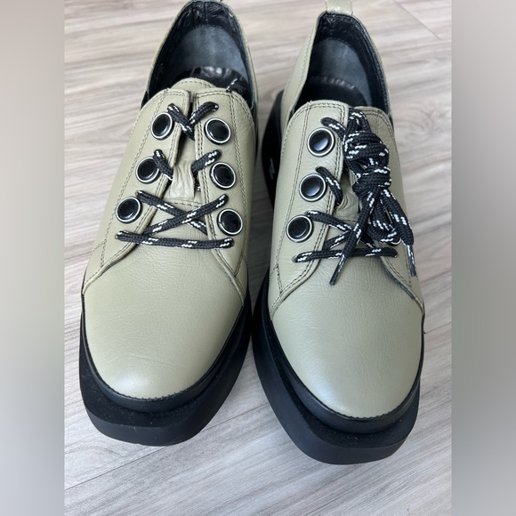 Johan Scarpa- Sage green Italian leather Women’s Platform size 7 NEW European - Picture 2 of 5